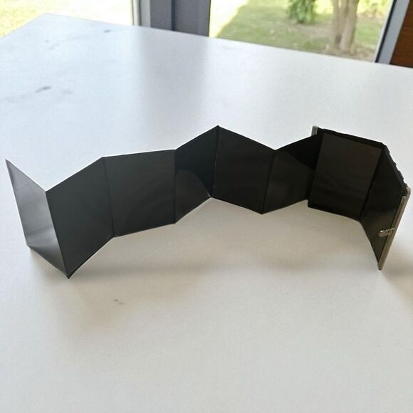 Vegan Leather Expandable Photo Display - Picture 2 of 9